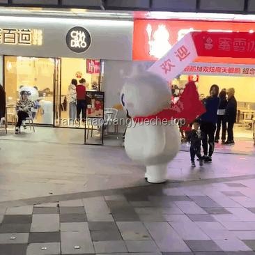 蜜雪冰城店员情绪管理透视，劳动强度非唯一泪点
